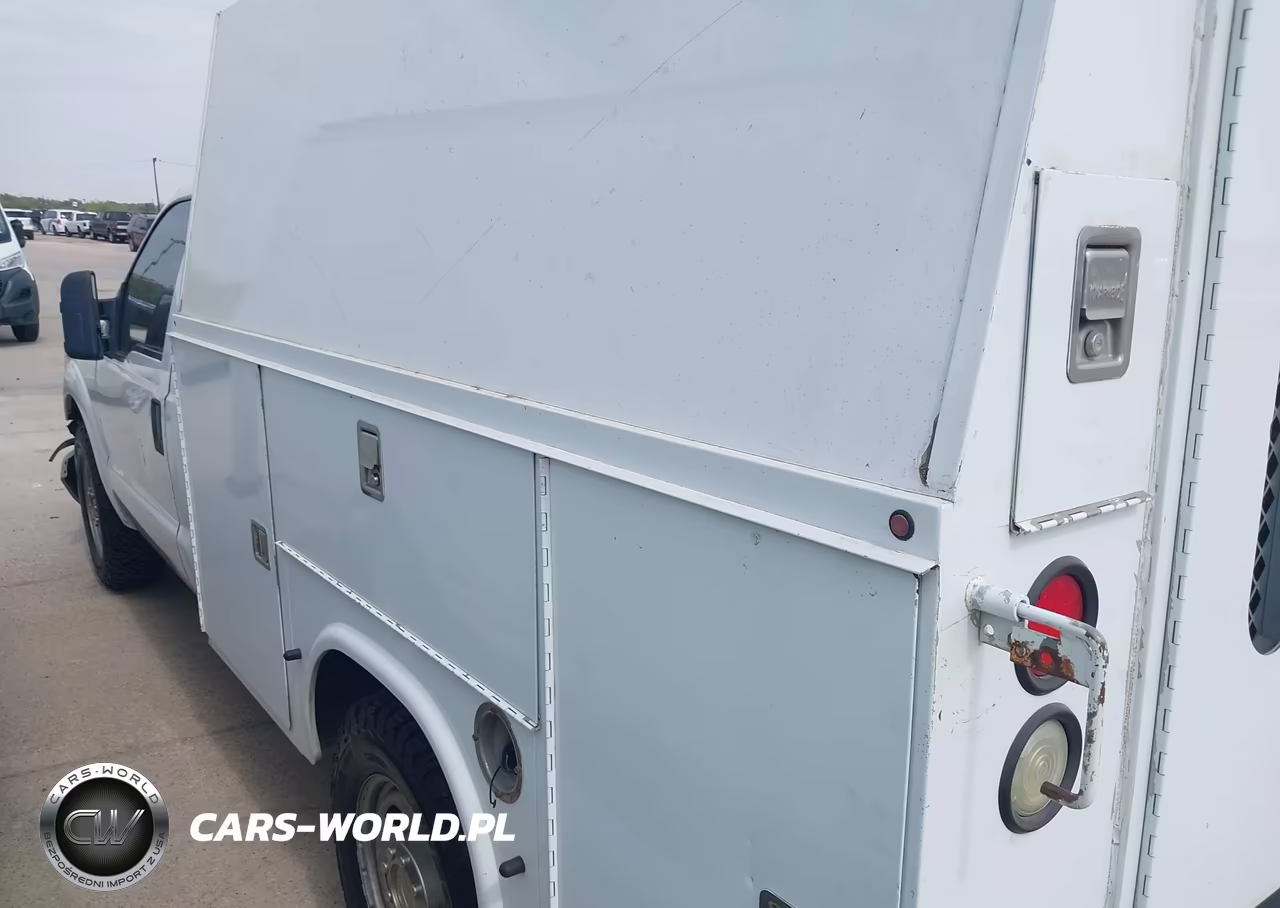 2012 Ford F-350 Chassis Xl VIN:1FDRF3E69CEA26412 - 17