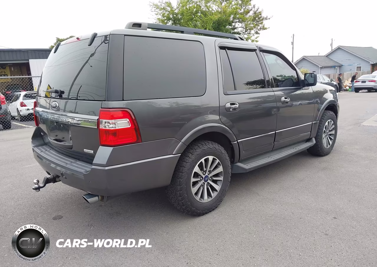 2016 Ford Expedition Xlt VIN:1FMJU1HT7GEF38930 - 4