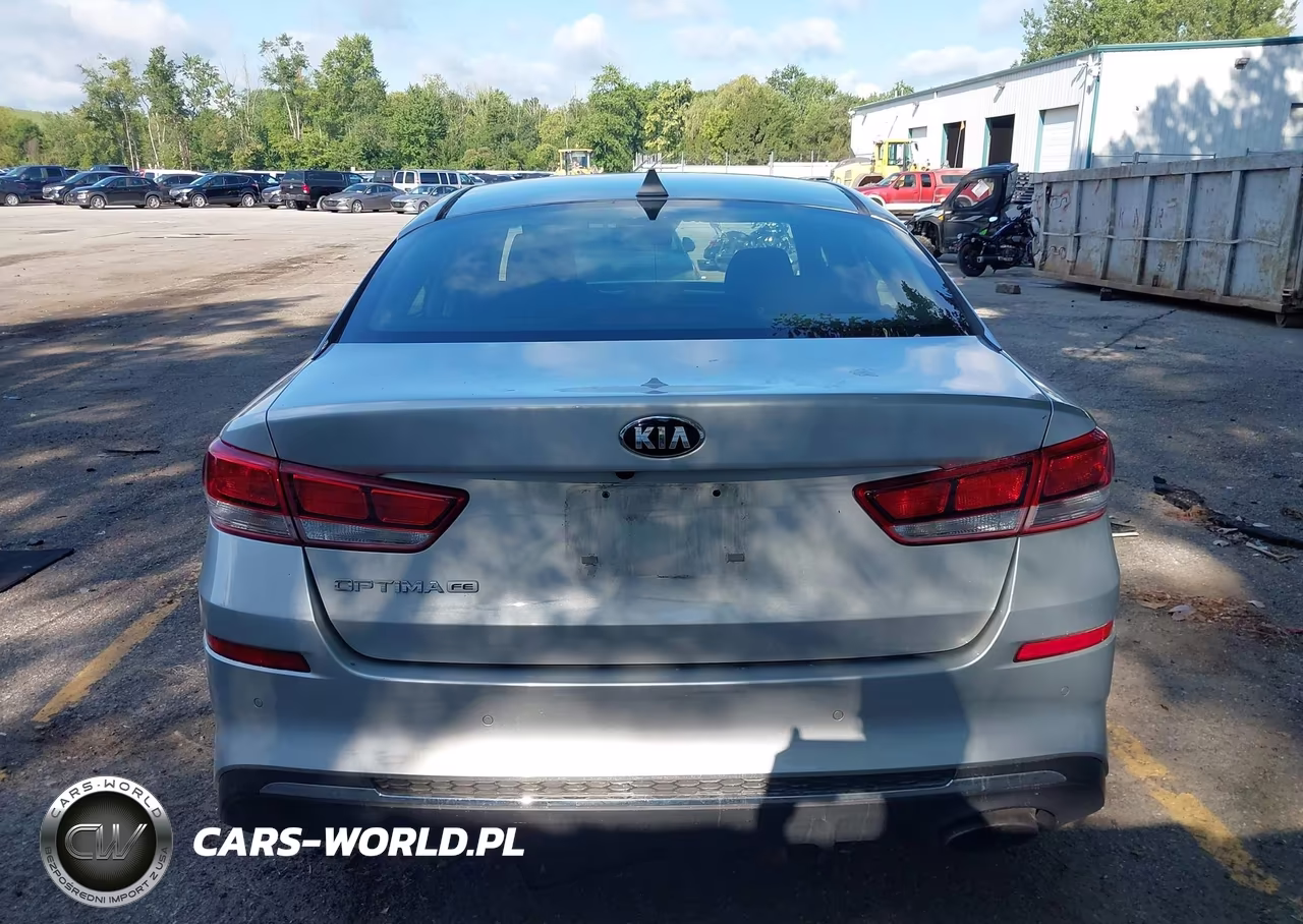 2019 Kia Optima Lx VIN:5XXGT4L39KG342468 - 16