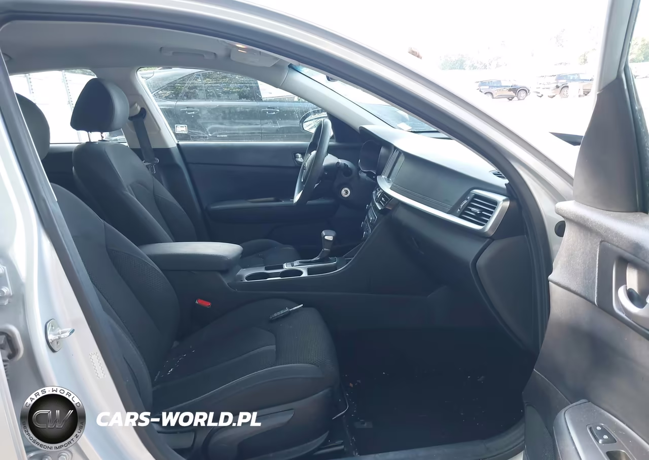 2019 Kia Optima Lx VIN:5XXGT4L39KG342468 - 5