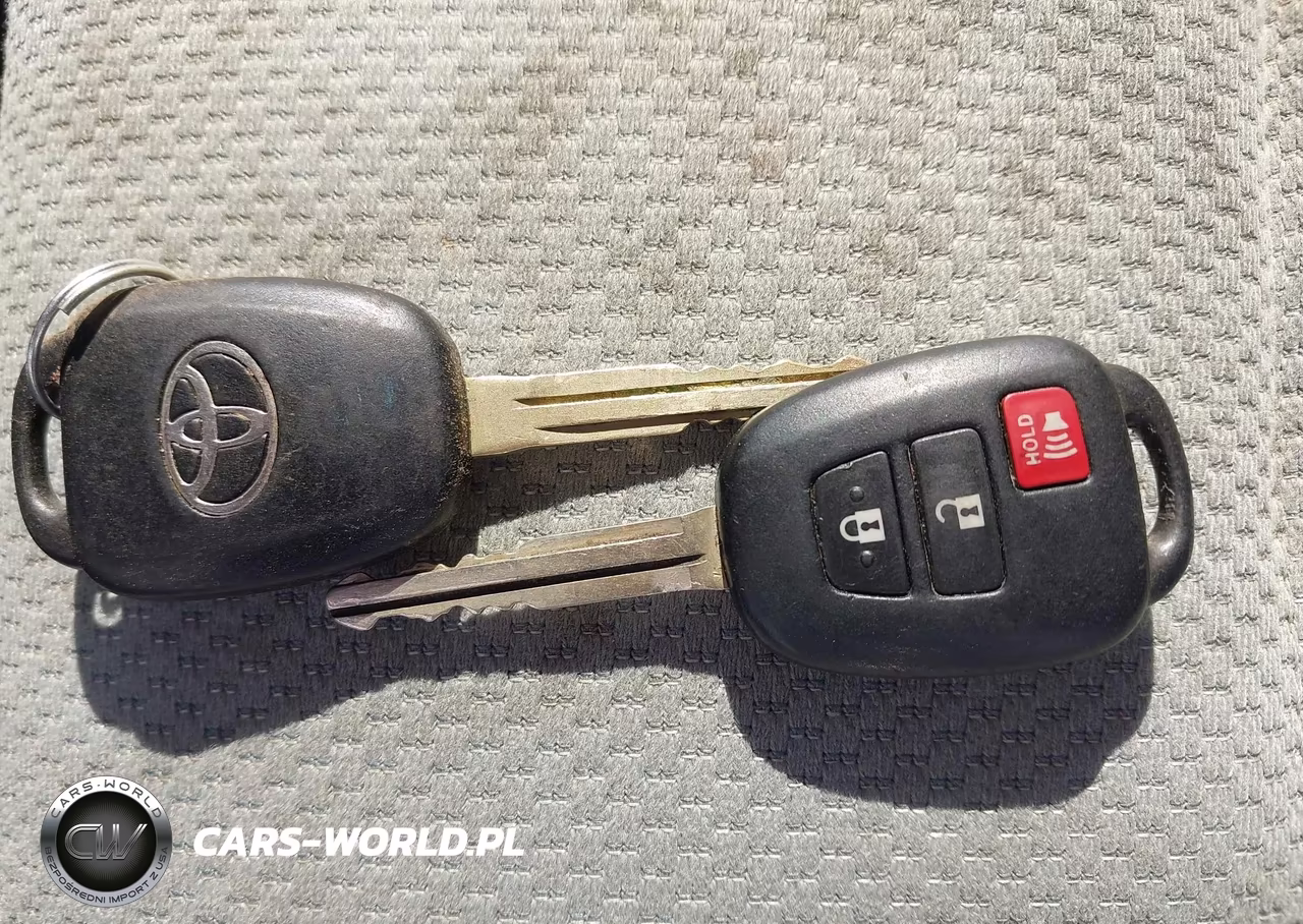 2013 Toyota Prius C One VIN:JTDKDTB31D1049780 - 11
