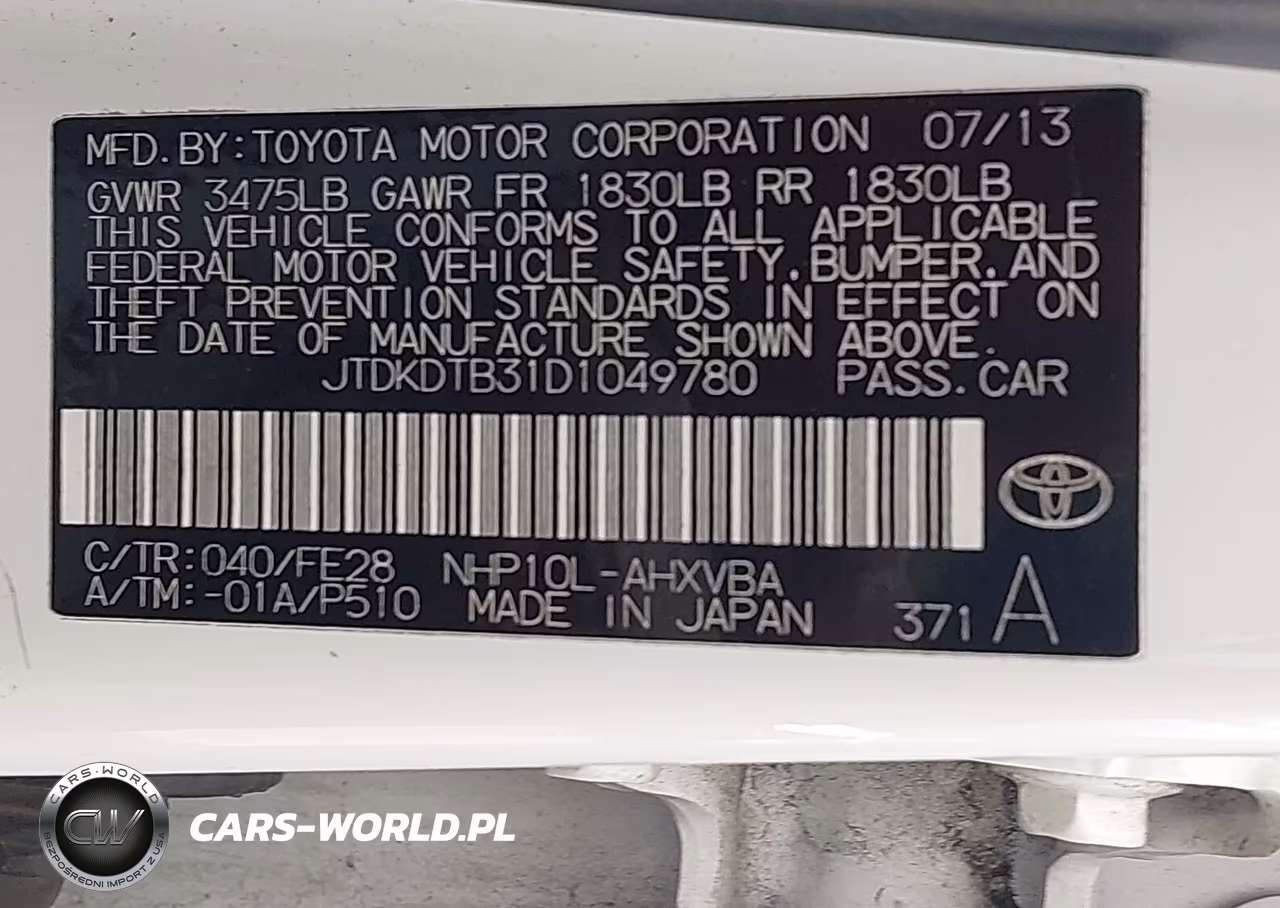 2013 Toyota Prius C One VIN:JTDKDTB31D1049780 - 9