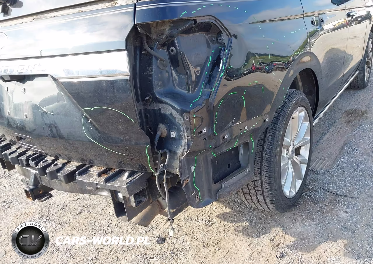 2018 Ford Expedition Limited VIN:1FMJU2AT7JEA65005 - 17