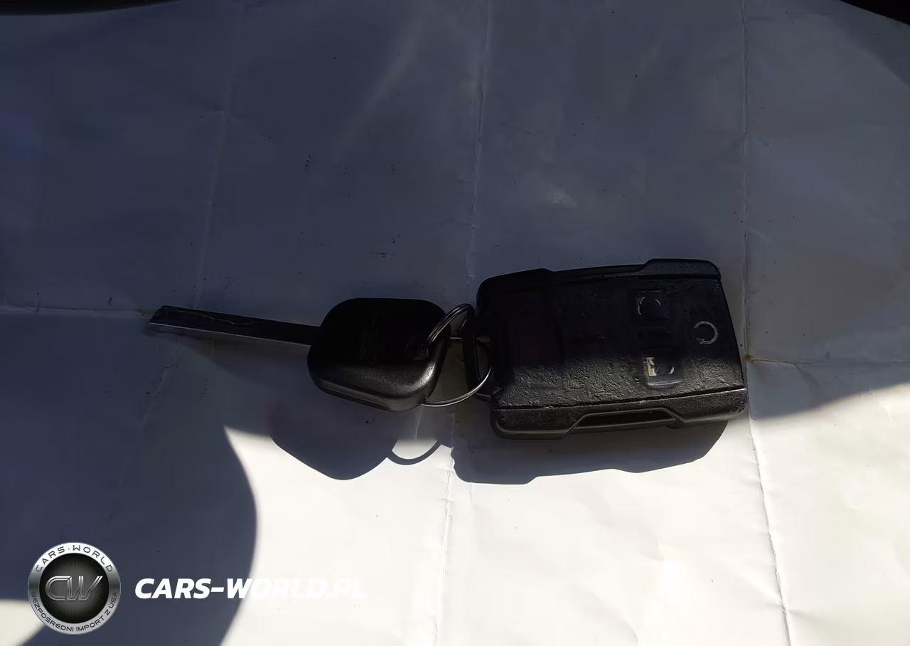 2018 Chevrolet Silverado 1500 2Lt VIN:3GCUKREC9JG601679 - 11