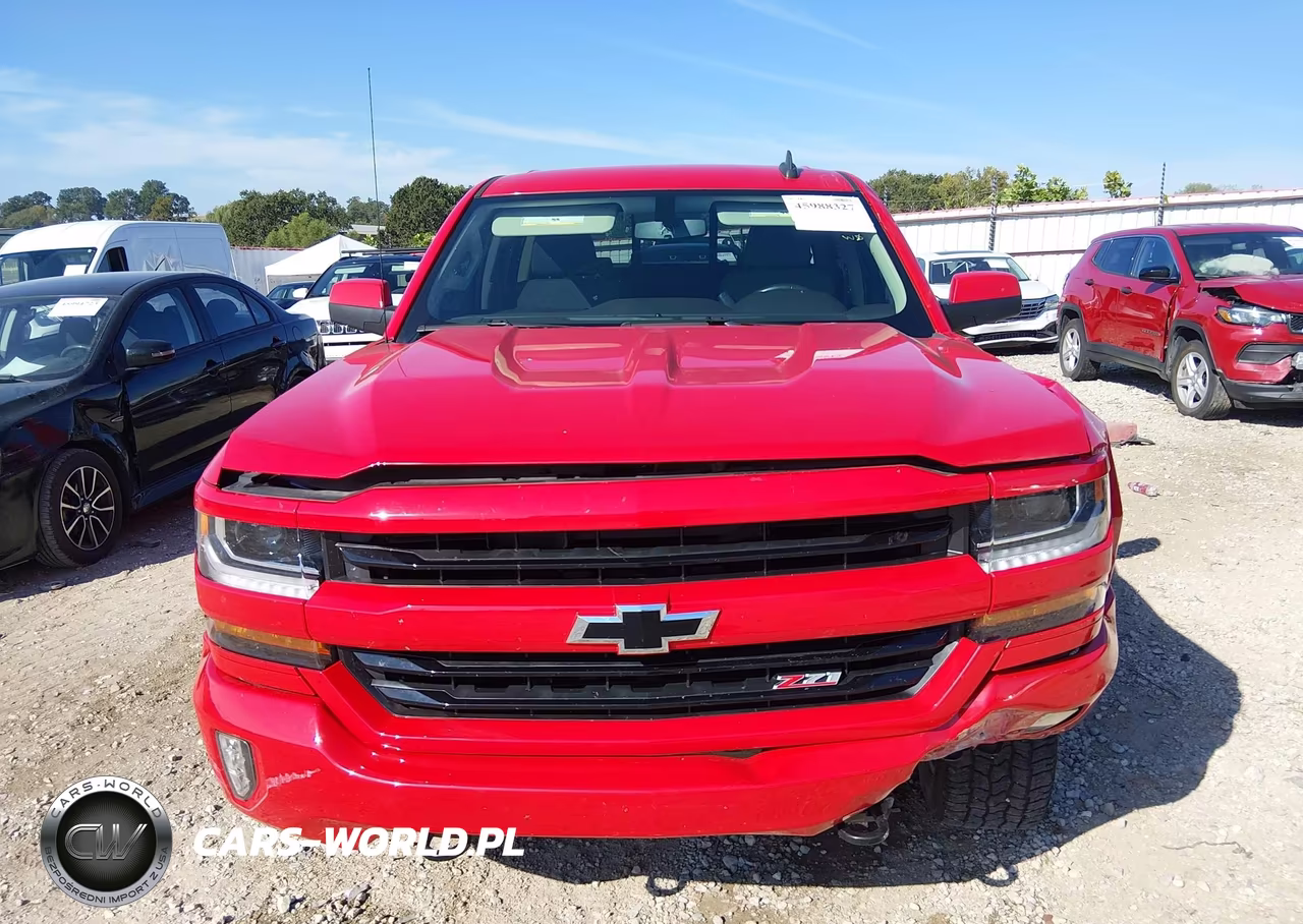 2018 Chevrolet Silverado 1500 2Lt VIN:3GCUKREC9JG601679 - 12