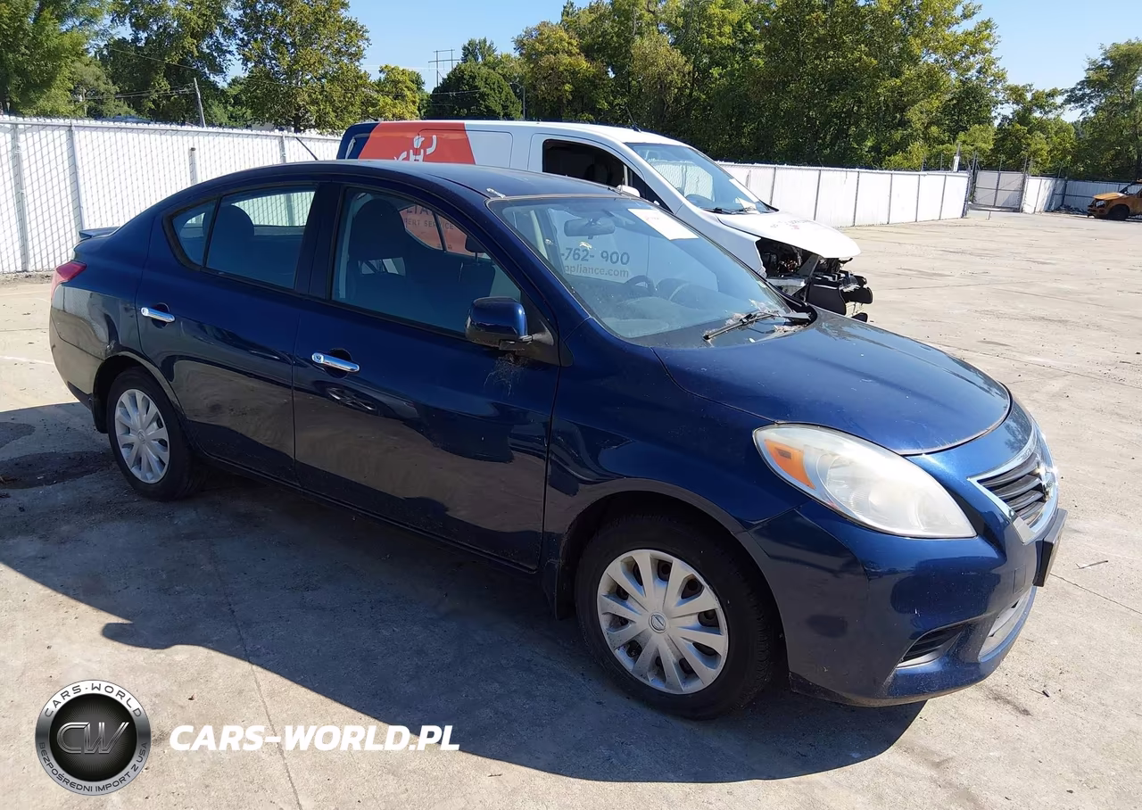 2014 Nissan Versa 1.6 Sv – zdjęcie 1 z 11