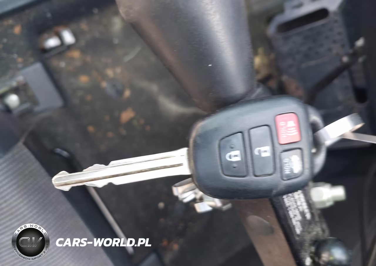 2016 Toyota Corolla S Plus VIN:5YFBURHE6GP463522 - 11