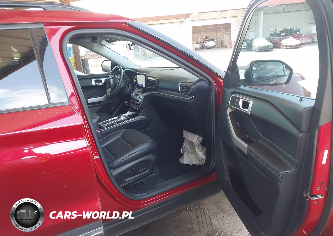 2024 Ford Explorer Xlt VIN:1FMSK7DH6RGA55709 - 5