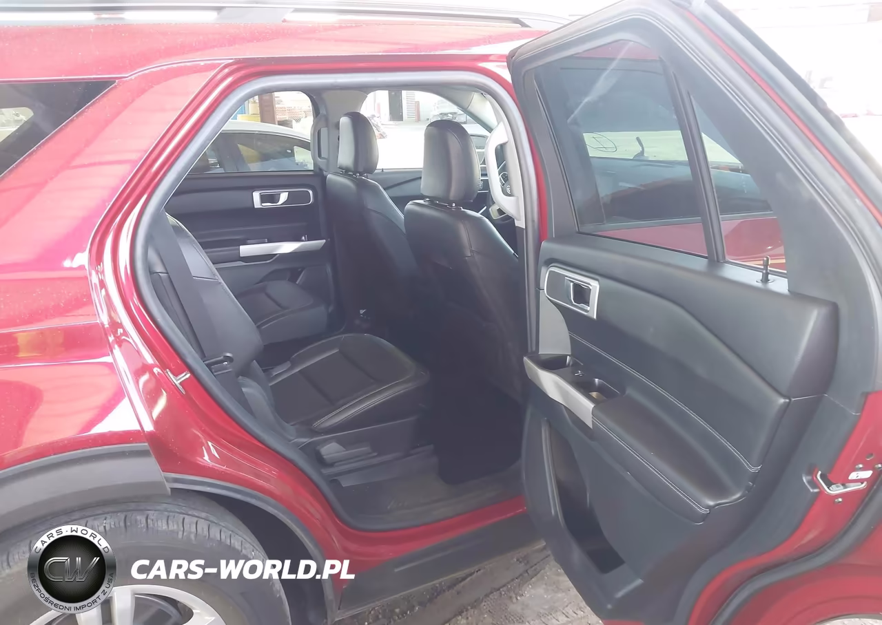 2024 Ford Explorer Xlt VIN:1FMSK7DH6RGA55709 - 8