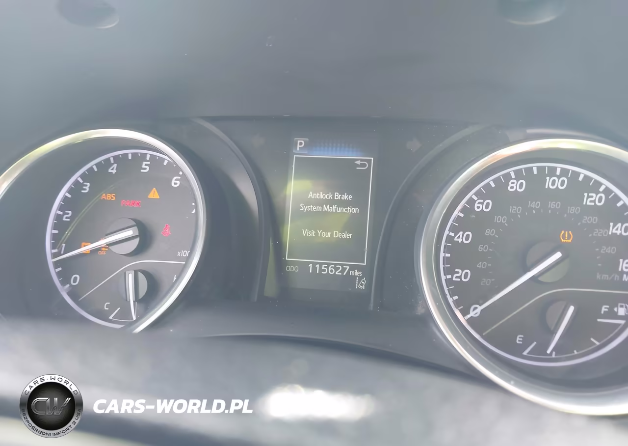 2018 Toyota Camry Le VIN:4T1B11HK5JU593152 - 7