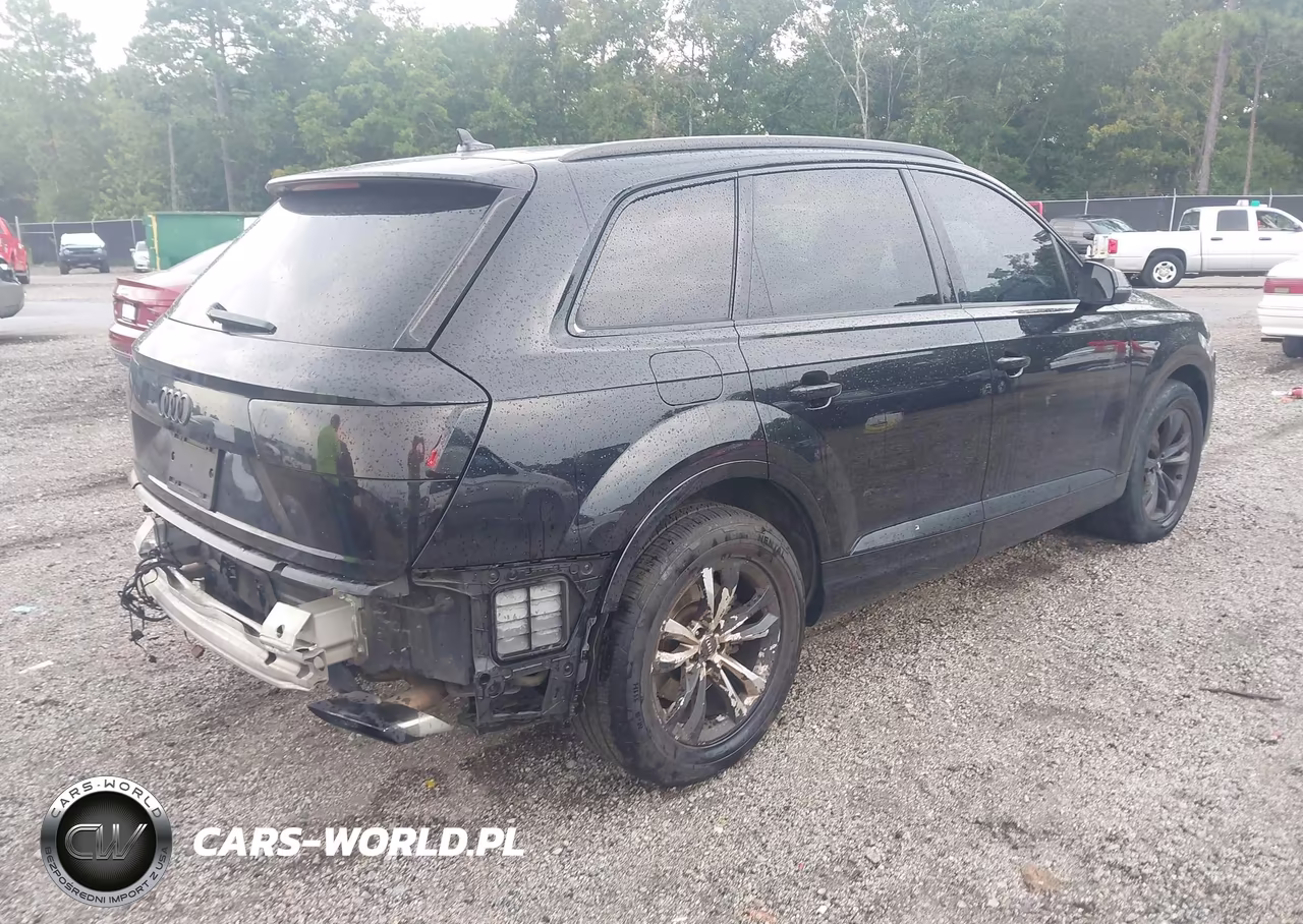 2017 Audi Q7 3.0T Premium VIN:WA1LAAF79HD027149 - 4