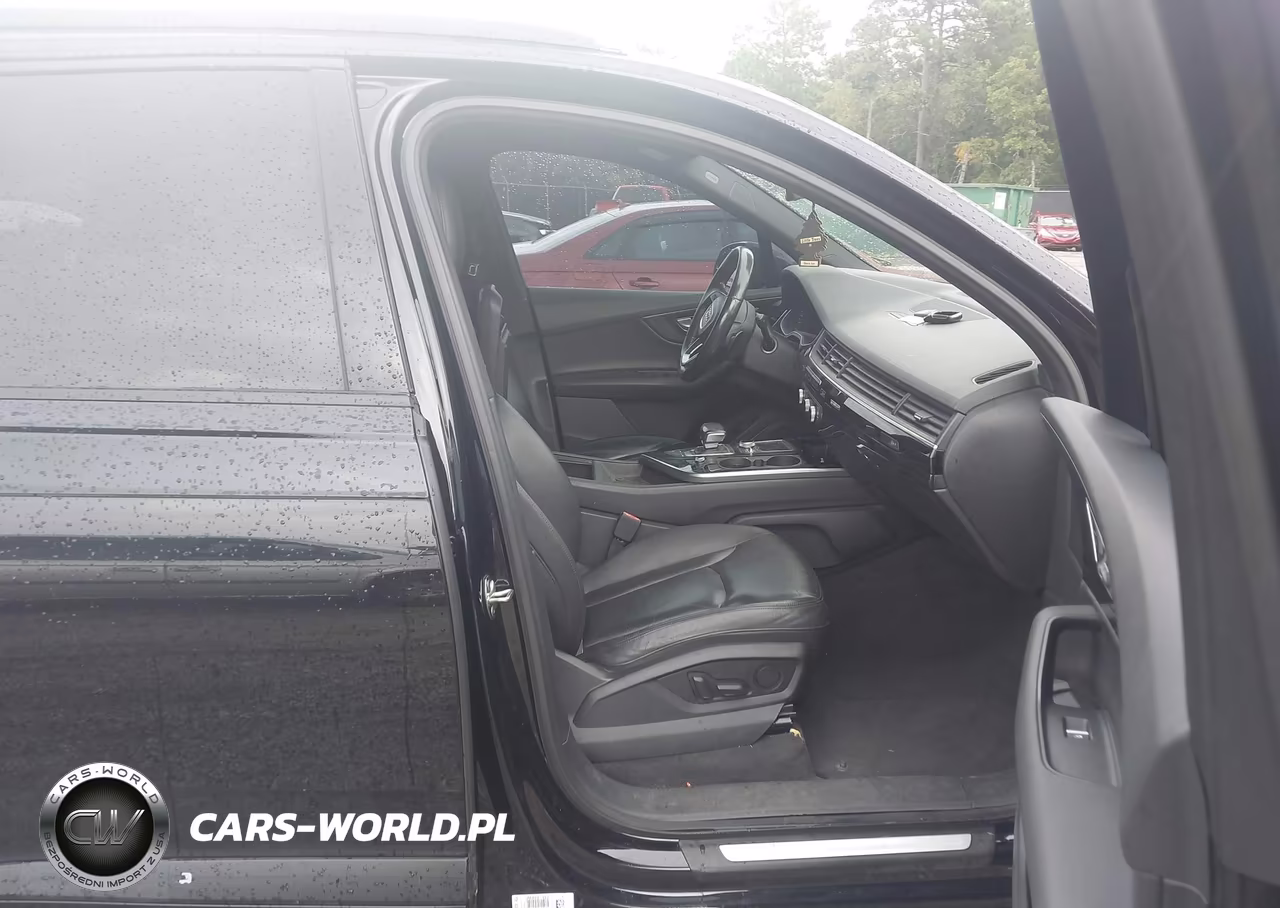 2017 Audi Q7 3.0T Premium VIN:WA1LAAF79HD027149 - 5