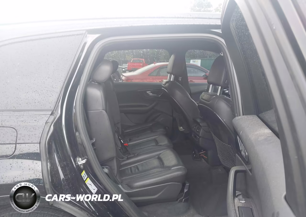 2017 Audi Q7 3.0T Premium VIN:WA1LAAF79HD027149 - 8