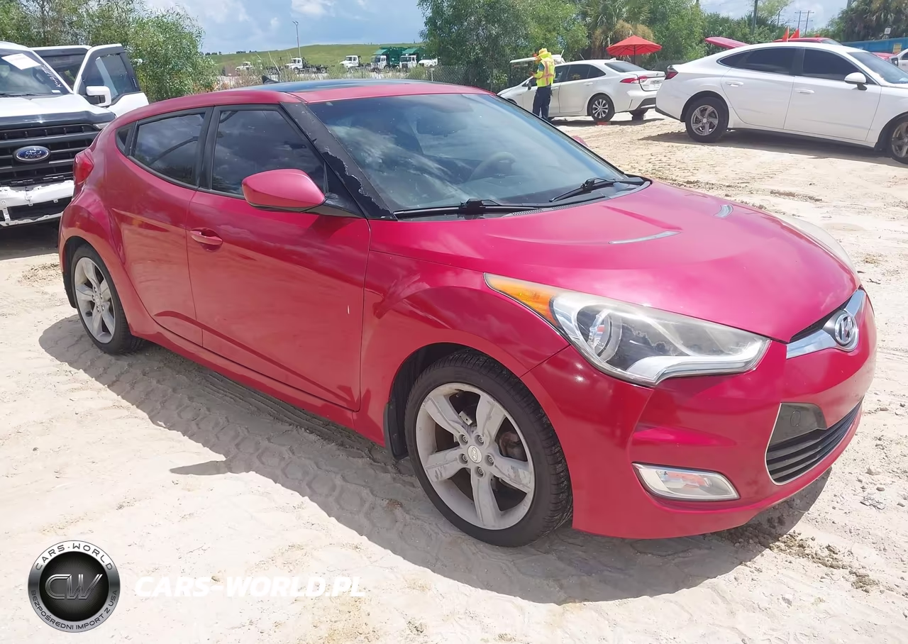 2014 Hyundai Veloster Base W-Black