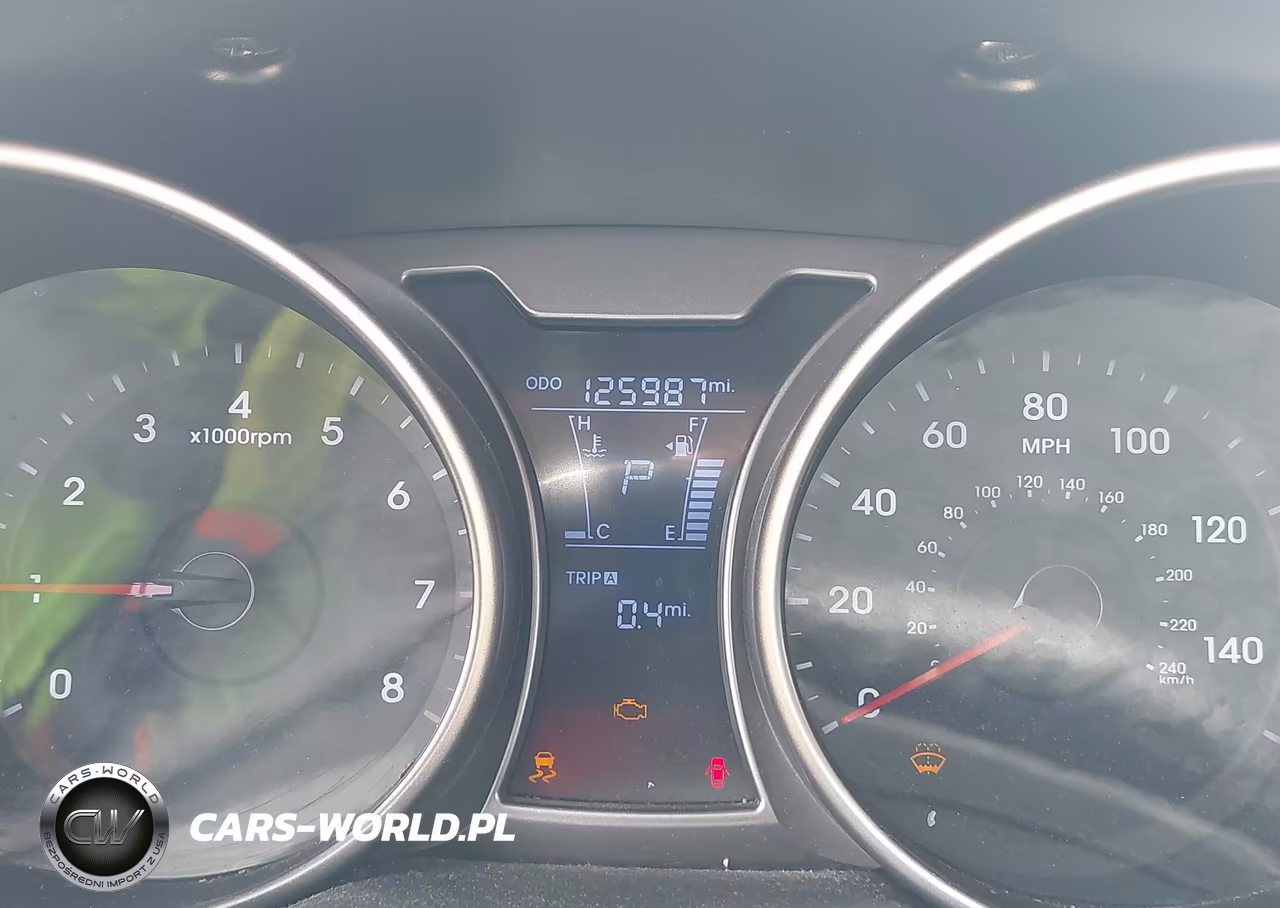 2014 Hyundai Veloster Base W-Black VIN:KMHTC6AD5EU185344 - 7