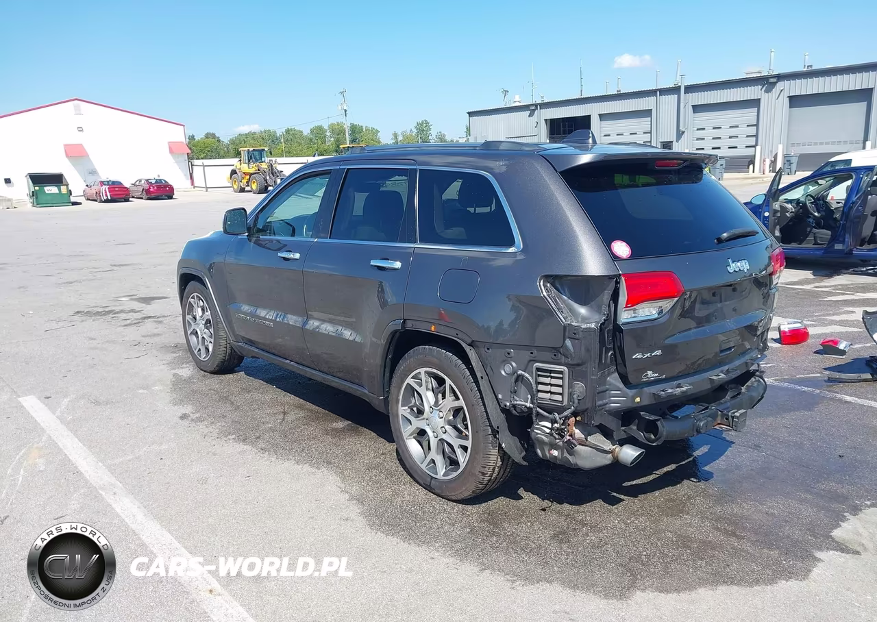 2020 Jeep Grand Cherokee Overland 4X4 VIN:1C4RJFCG3LC147917 - 3