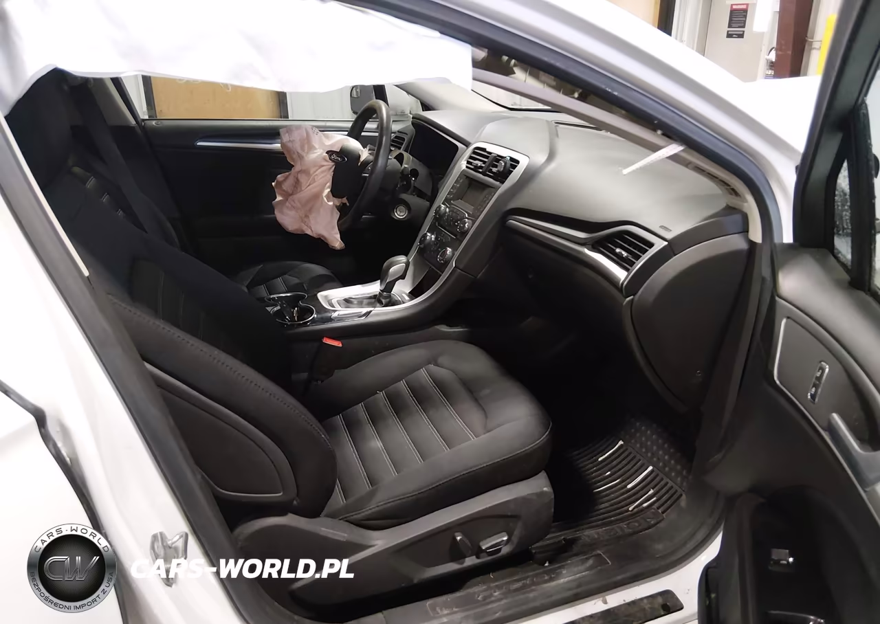 2015 Ford Fusion Se VIN:3FA6P0HD2FR225483 - 5