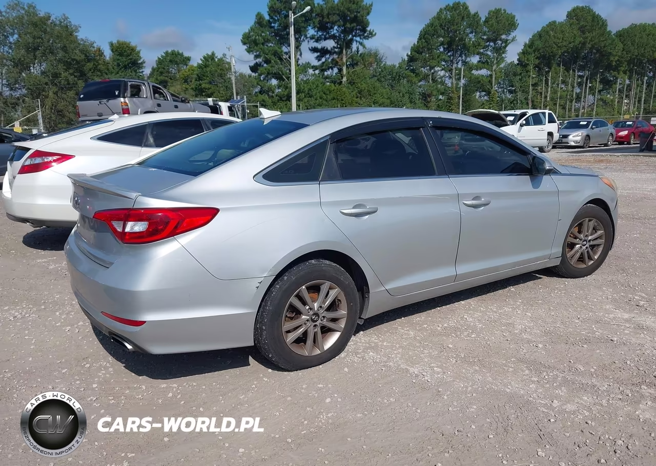 2017 Hyundai Sonata VIN:5NPE24AF7HH462161 - 4