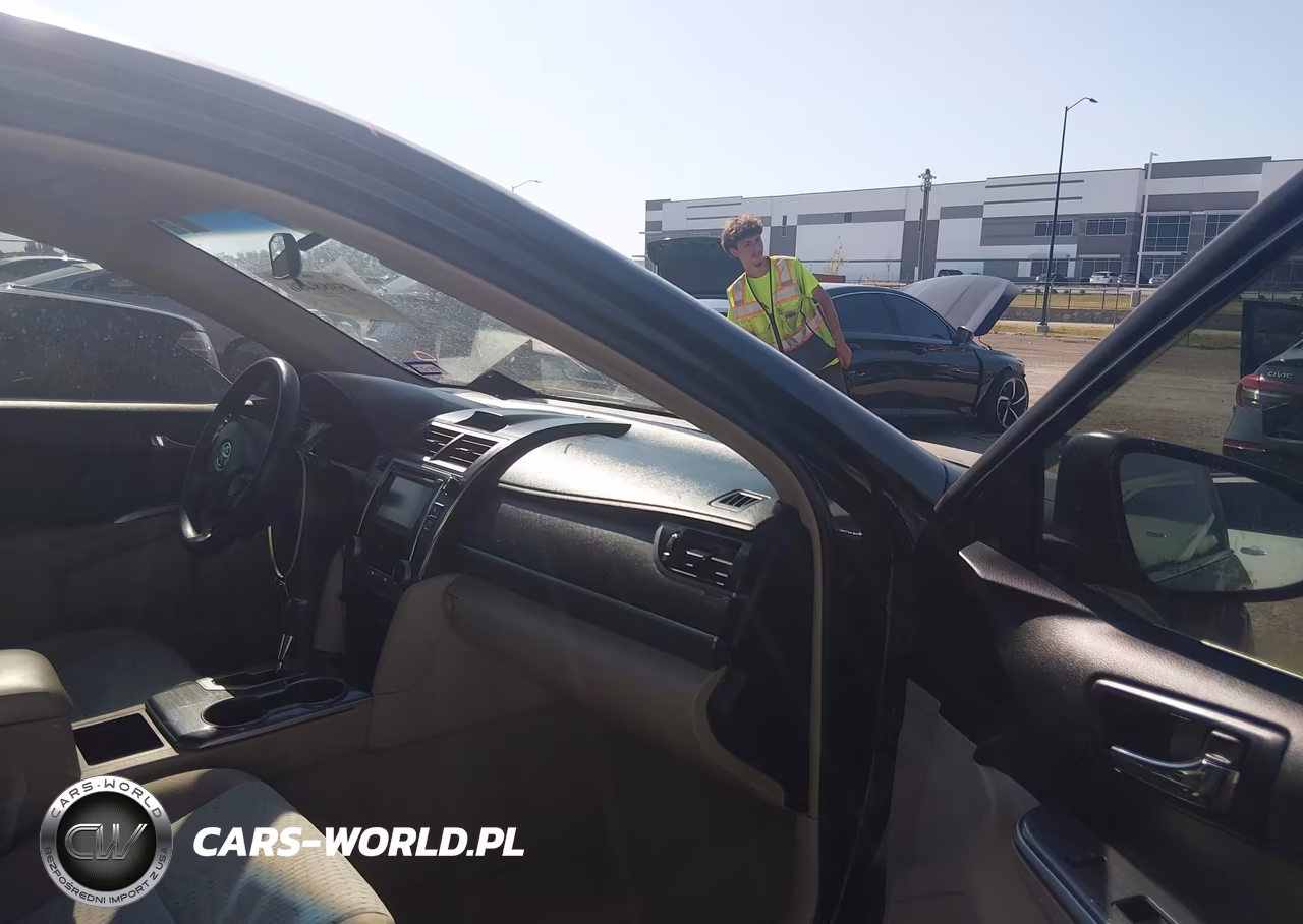 2013 Toyota Camry Hybrid Le VIN:4T1BD1FK7DU076448 - 5