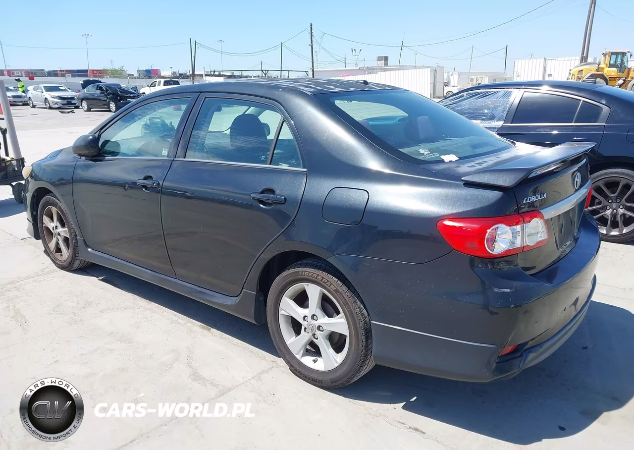 2011 Toyota Corolla S VIN:2T1BU4EE7BC688144 - 3