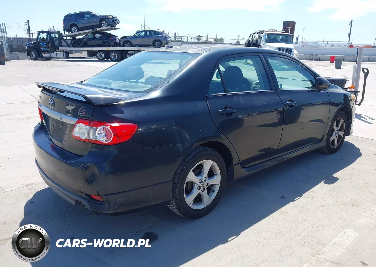 2011 Toyota Corolla S VIN:2T1BU4EE7BC688144 - 4