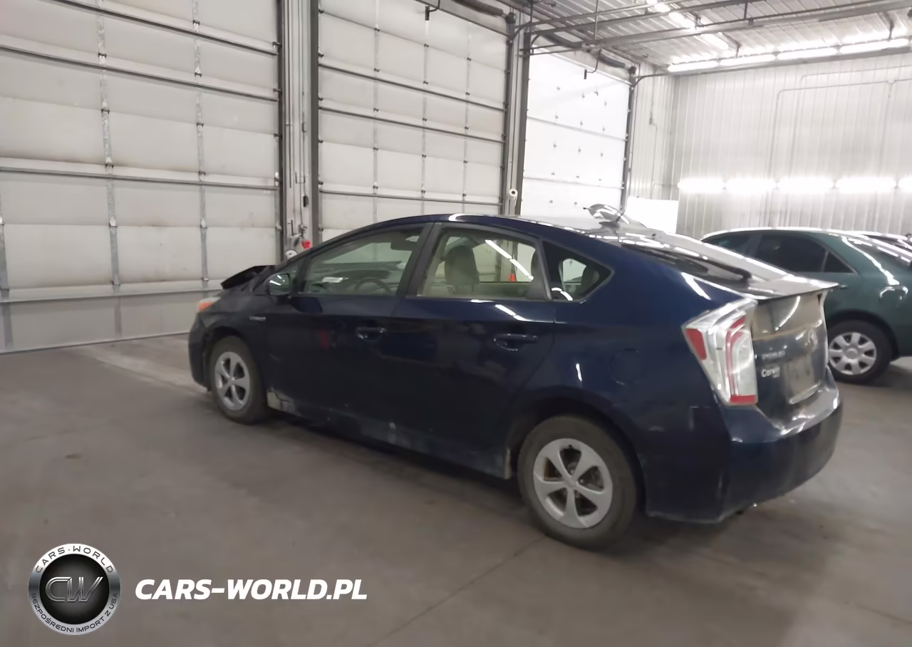 2015 Toyota Prius Three VIN:JTDKN3DUXF0435030 - 3