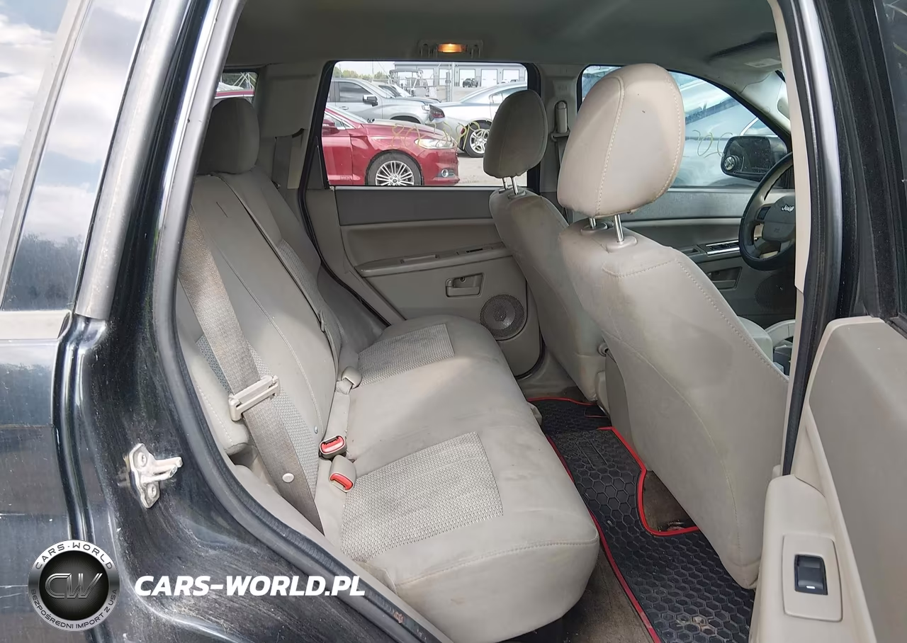 2007 Jeep Grand Cherokee Laredo VIN:1J8GS48K97C650808 - 8