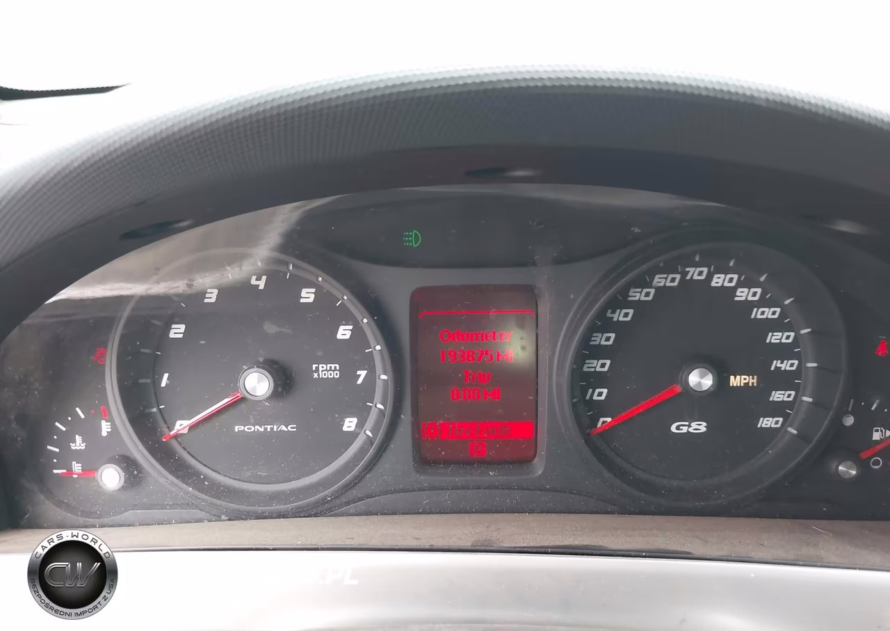 2009 Pontiac G8 VIN:6G2ER57759L215131 - 7