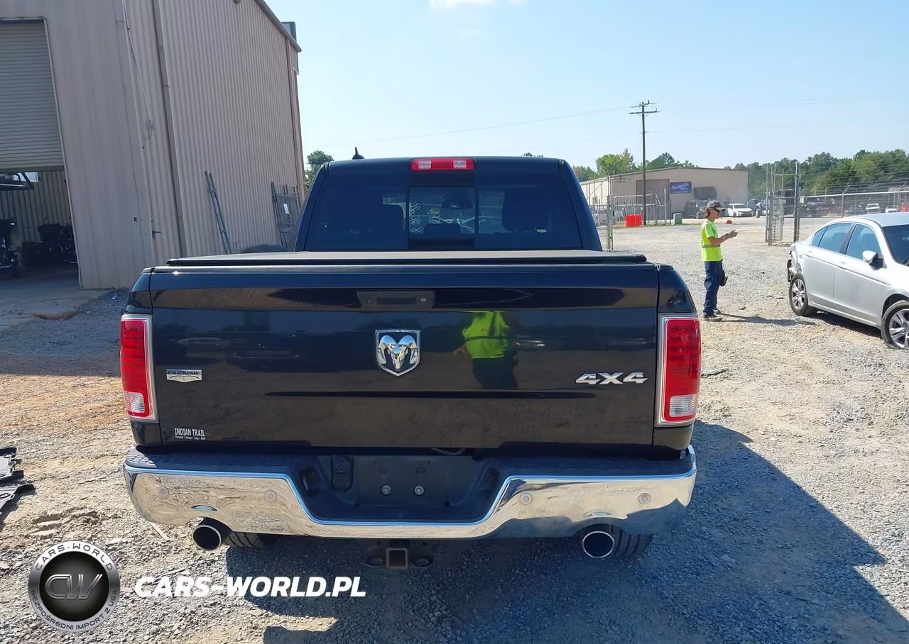 2016 Ram 1500 Laramie VIN:1C6RR7NT5GS287477 - 17