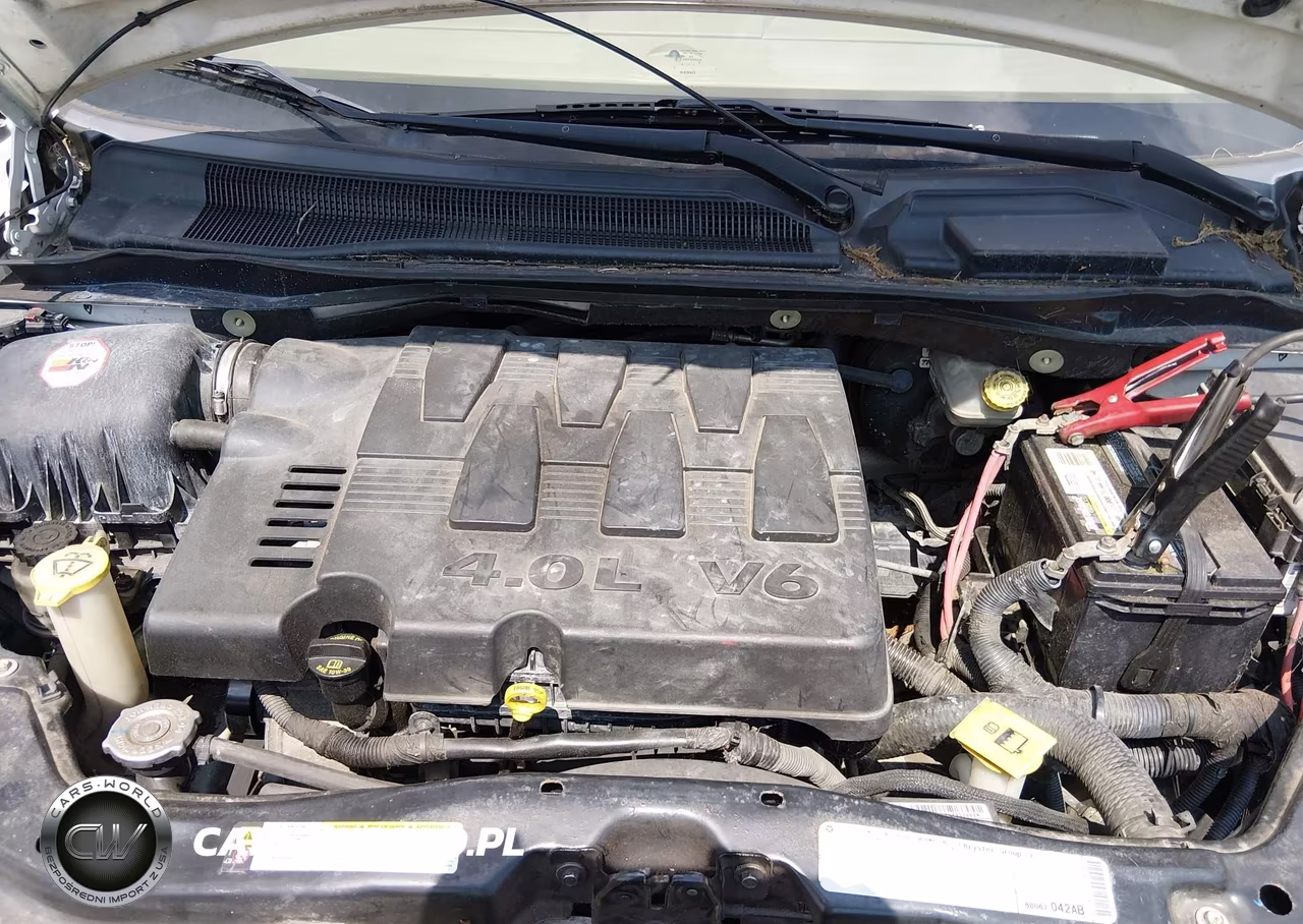 2010 Chrysler Town & Country Limited VIN:2A4RR6DX1AR133424 - 10