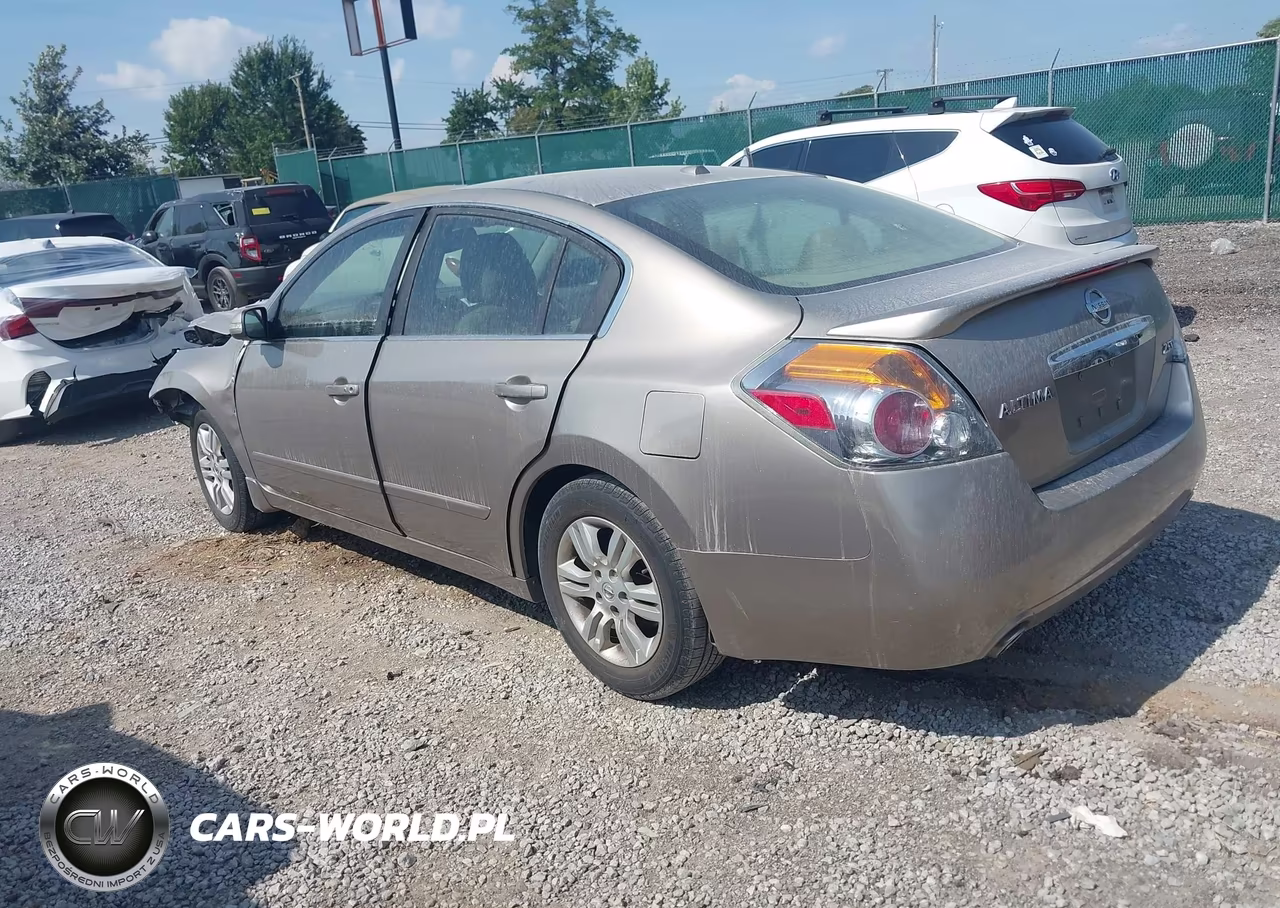 2011 Nissan Altima 2.5 S VIN:1N4AL2AP5BN418455 - 3