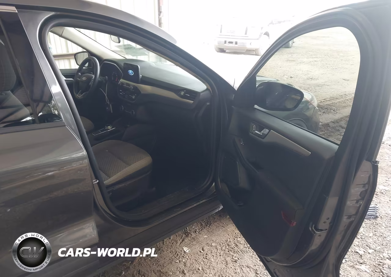 2020 Ford Escape Se VIN:1FMCU0G6XLUA92383 - 5