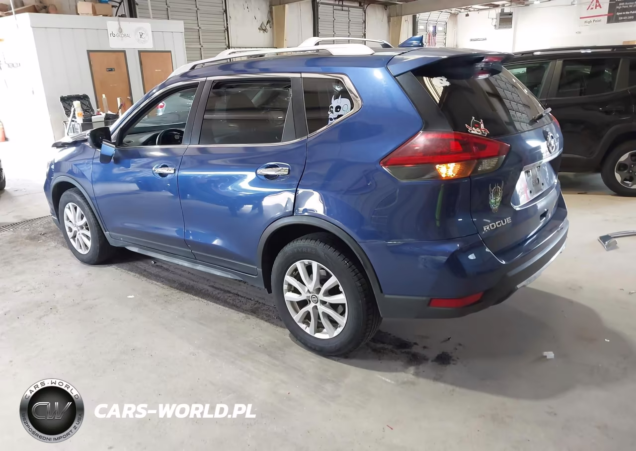 2018 Nissan Rogue Sv VIN:JN8AT2MT3JW453429 - 3