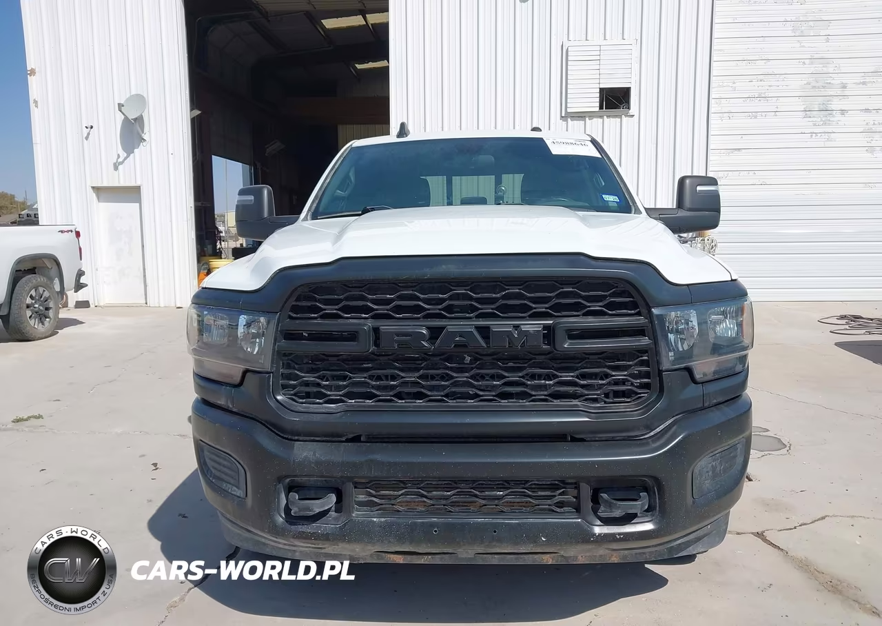 2023 Ram 2500 Tradesman 4X4 8' Box VIN:3C6UR5HLXPG631404 - 12