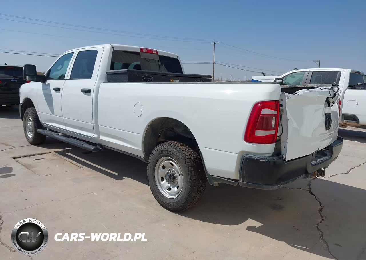 2023 Ram 2500 Tradesman 4X4 8' Box VIN:3C6UR5HLXPG631404 - 3
