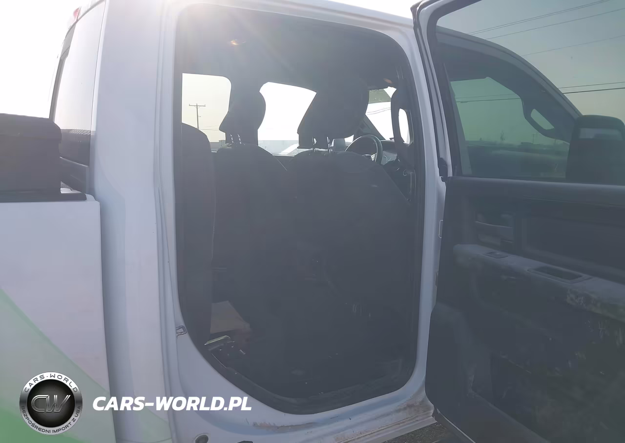 2023 Ram 2500 Tradesman 4X4 8' Box VIN:3C6UR5HLXPG631404 - 8