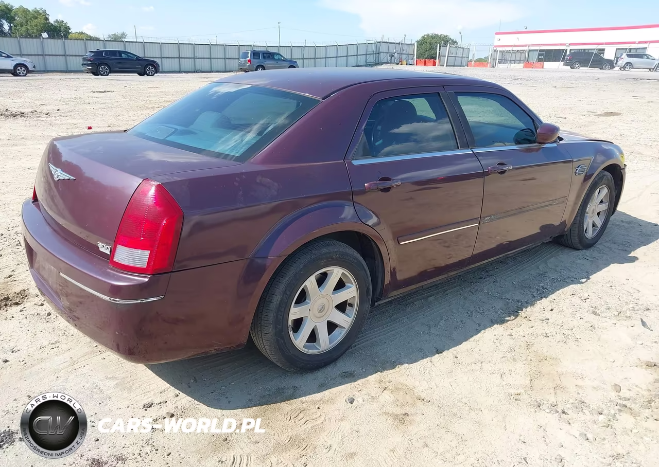 2005 Chrysler 300 Touring VIN:2C3JA53G65H104393 - 4