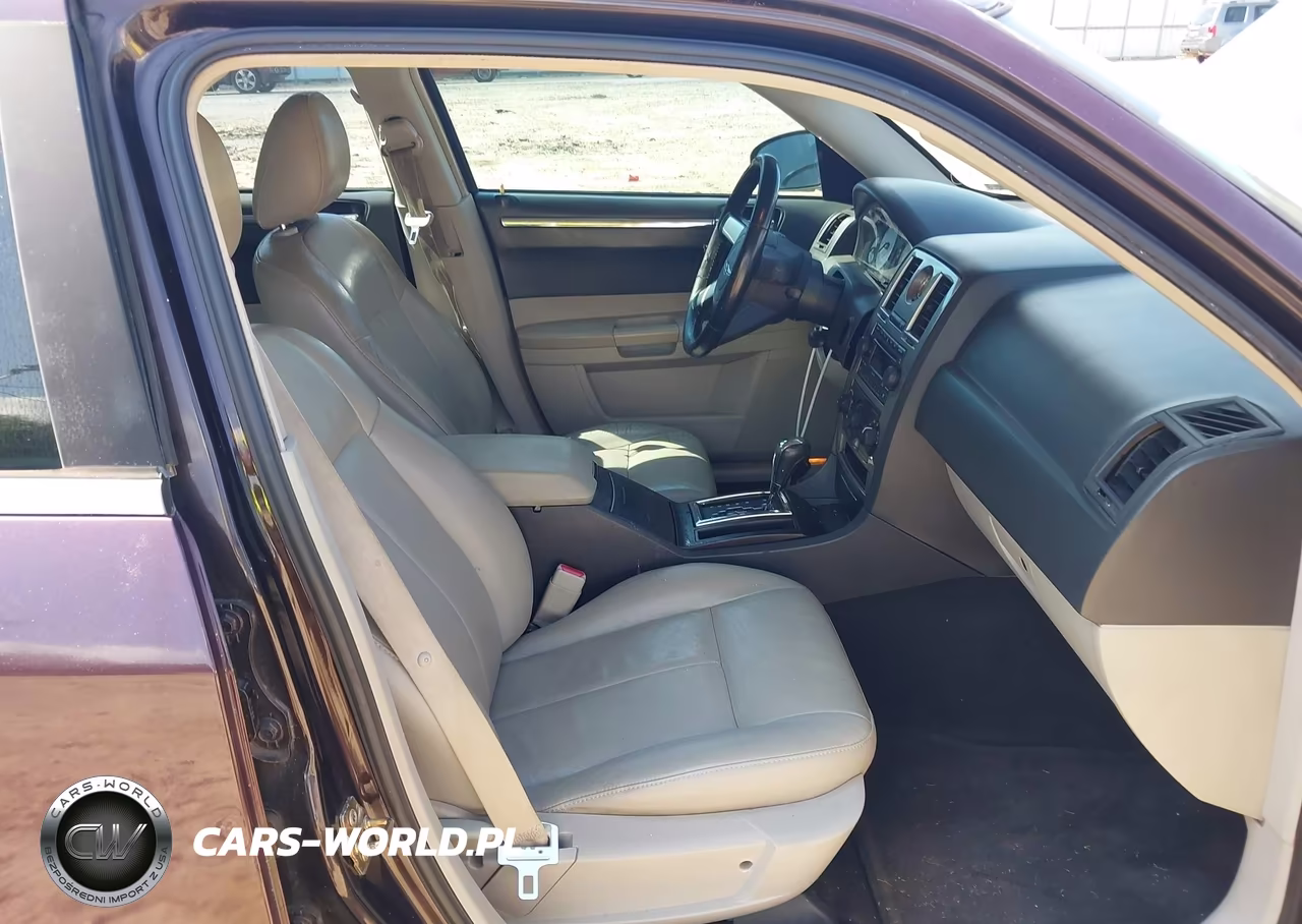 2005 Chrysler 300 Touring VIN:2C3JA53G65H104393 - 5