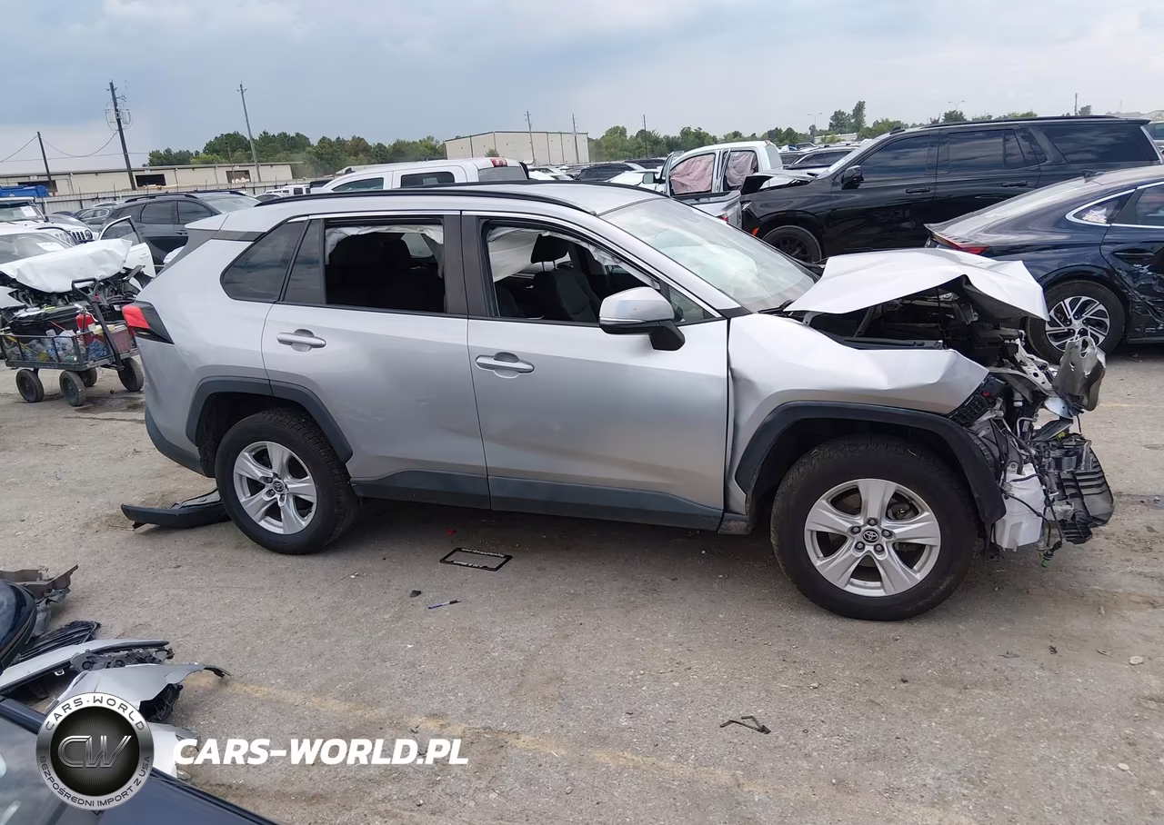 2021 Toyota Rav4 Xle VIN:2T3P1RFV8MW203495 - 12