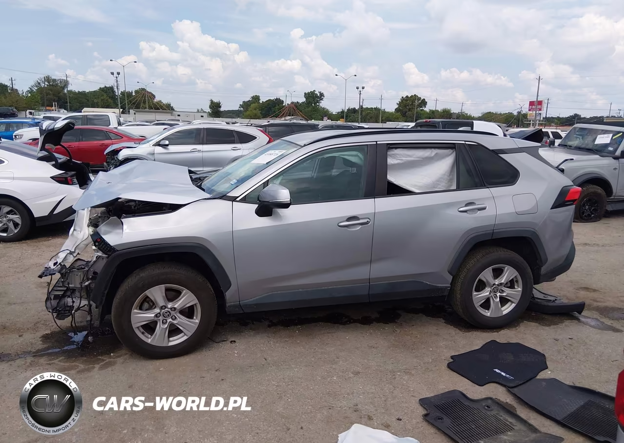 2021 Toyota Rav4 Xle VIN:2T3P1RFV8MW203495 - 13