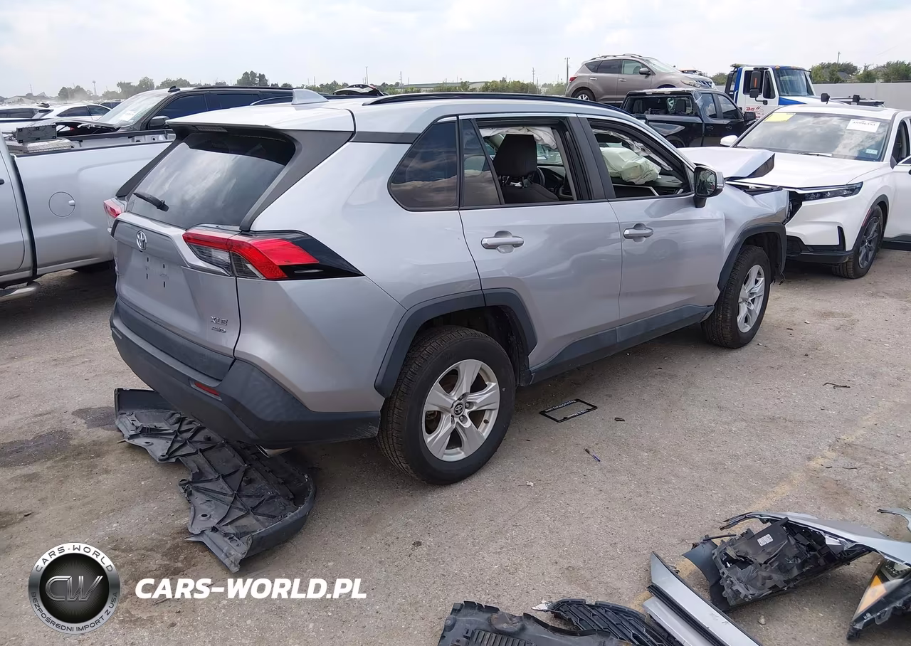 2021 Toyota Rav4 Xle VIN:2T3P1RFV8MW203495 - 4
