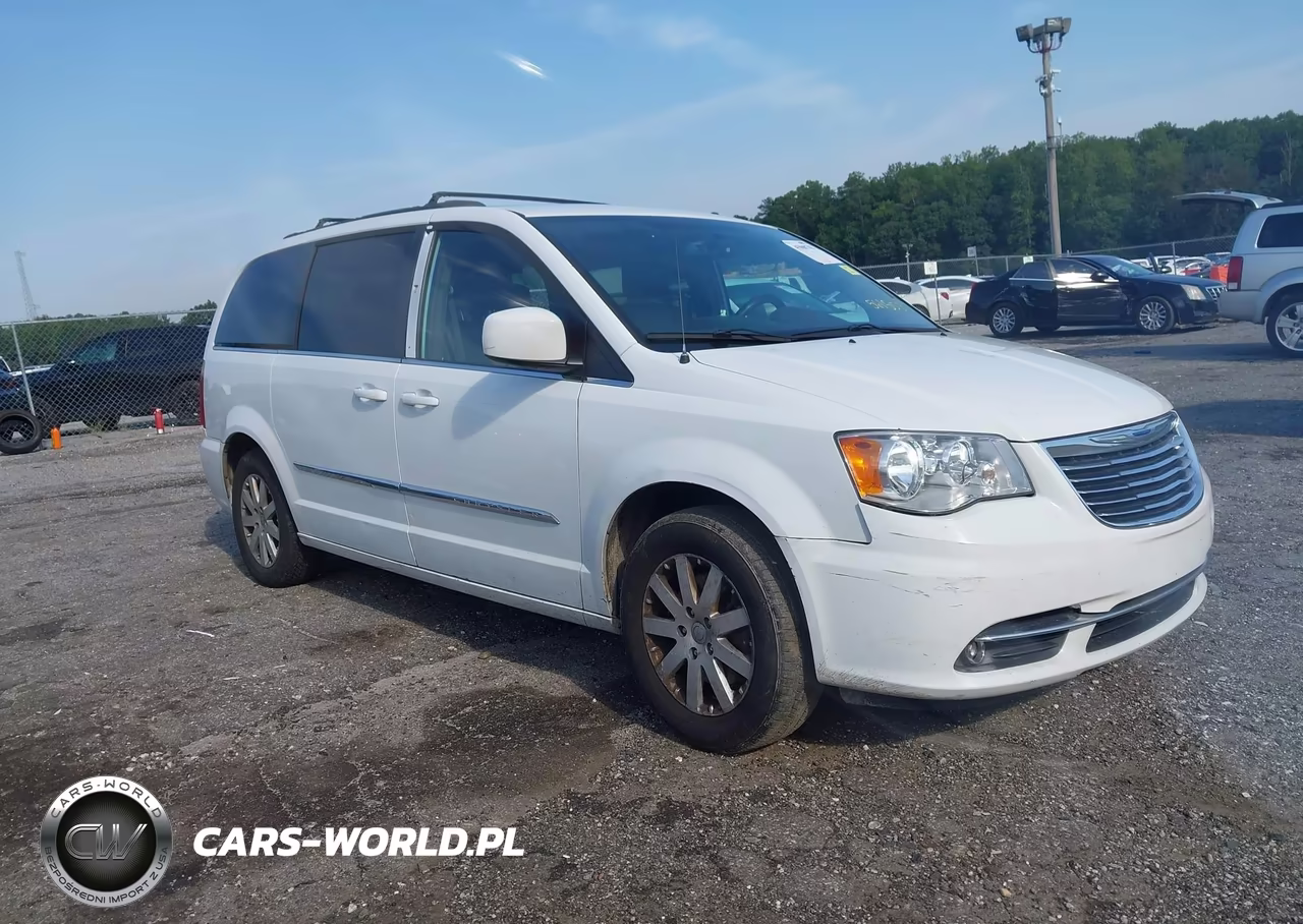 2015 Chrysler Town & Country Touring VIN:2C4RC1BG9FR561553 - 1