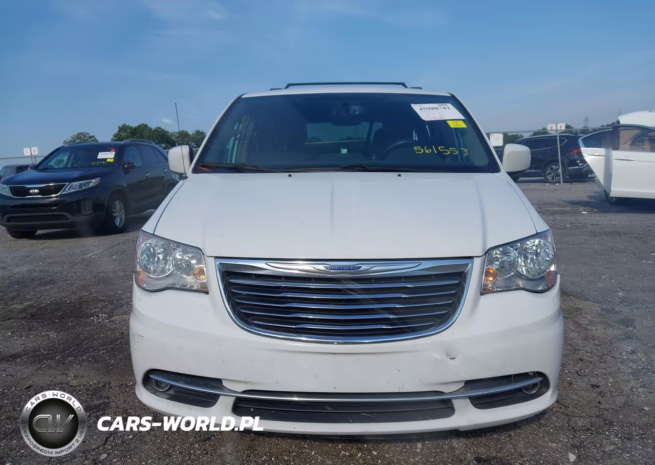 2015 Chrysler Town & Country Touring VIN:2C4RC1BG9FR561553 - 12