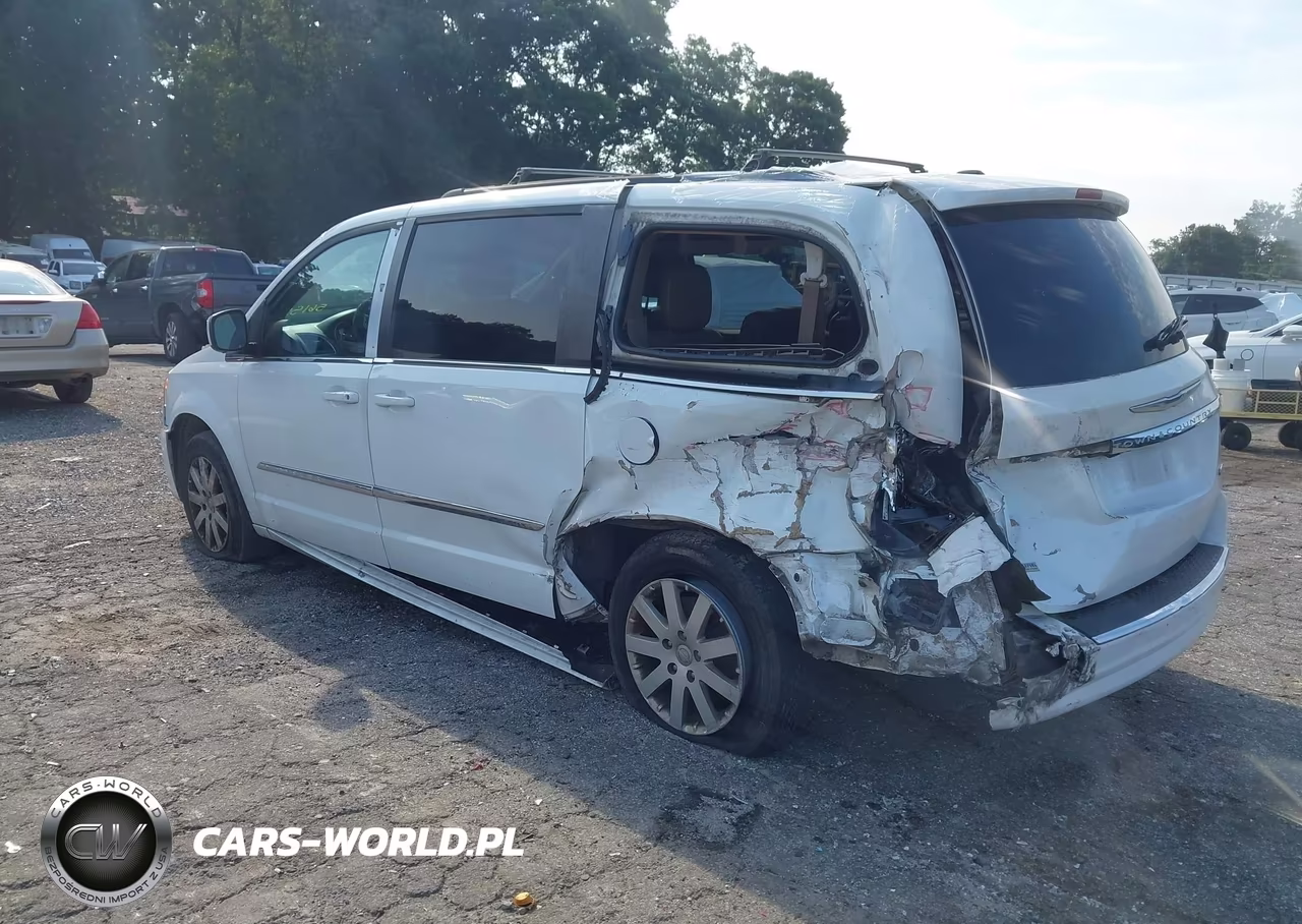 2015 Chrysler Town & Country Touring VIN:2C4RC1BG9FR561553 - 3
