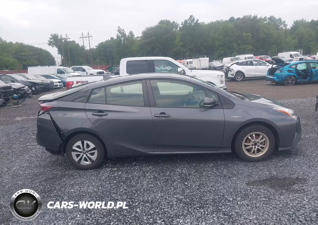 2018 Toyota Prius Two VIN:JTDKBRFU8J3070279 - 13