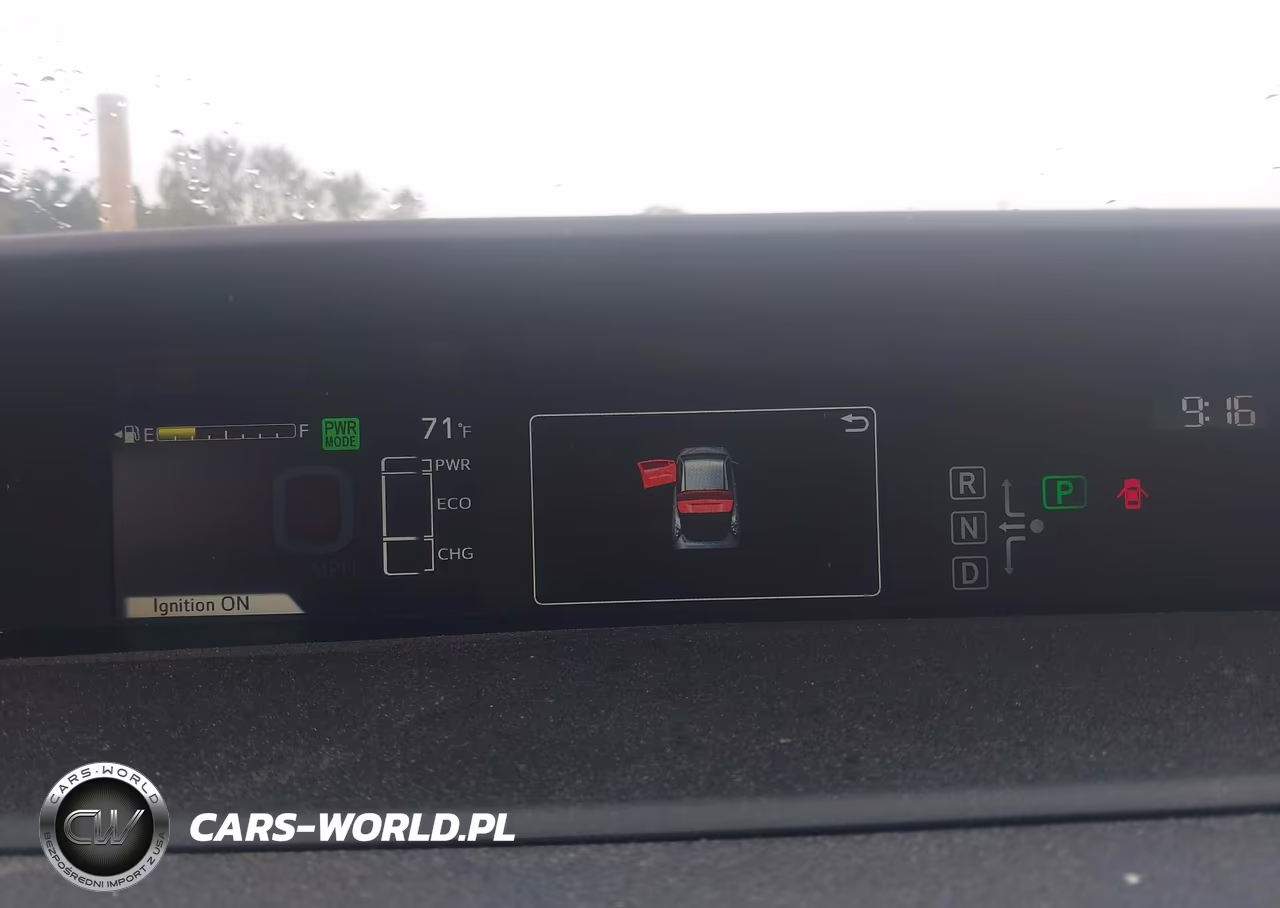 2018 Toyota Prius Two VIN:JTDKBRFU8J3070279 - 7