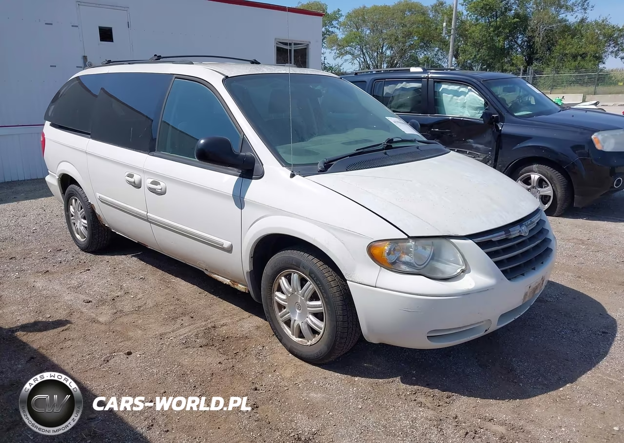 2005 Chrysler Town & Country Touring