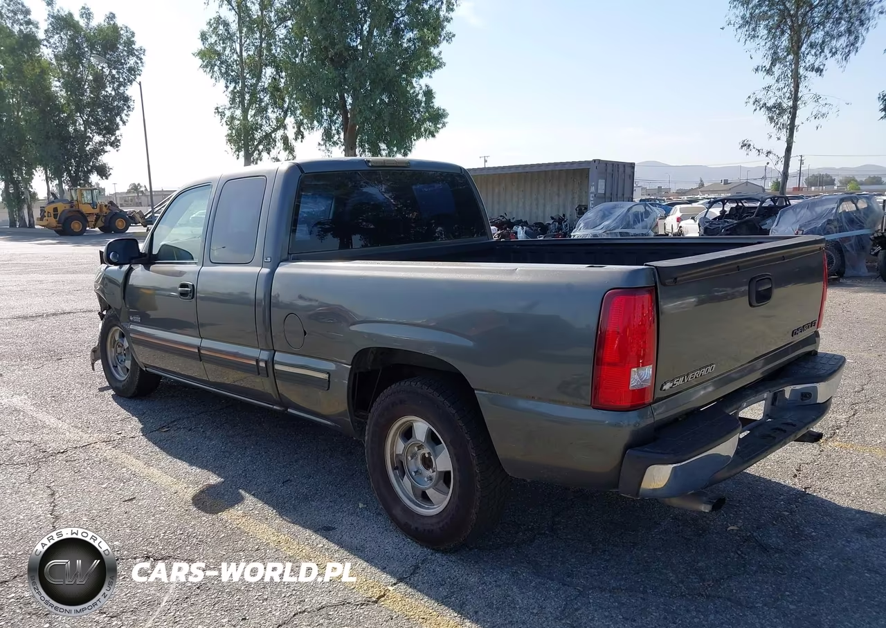 2002 Chevrolet Silverado 1500 Ls VIN:2GCEC19V521184571 - 3