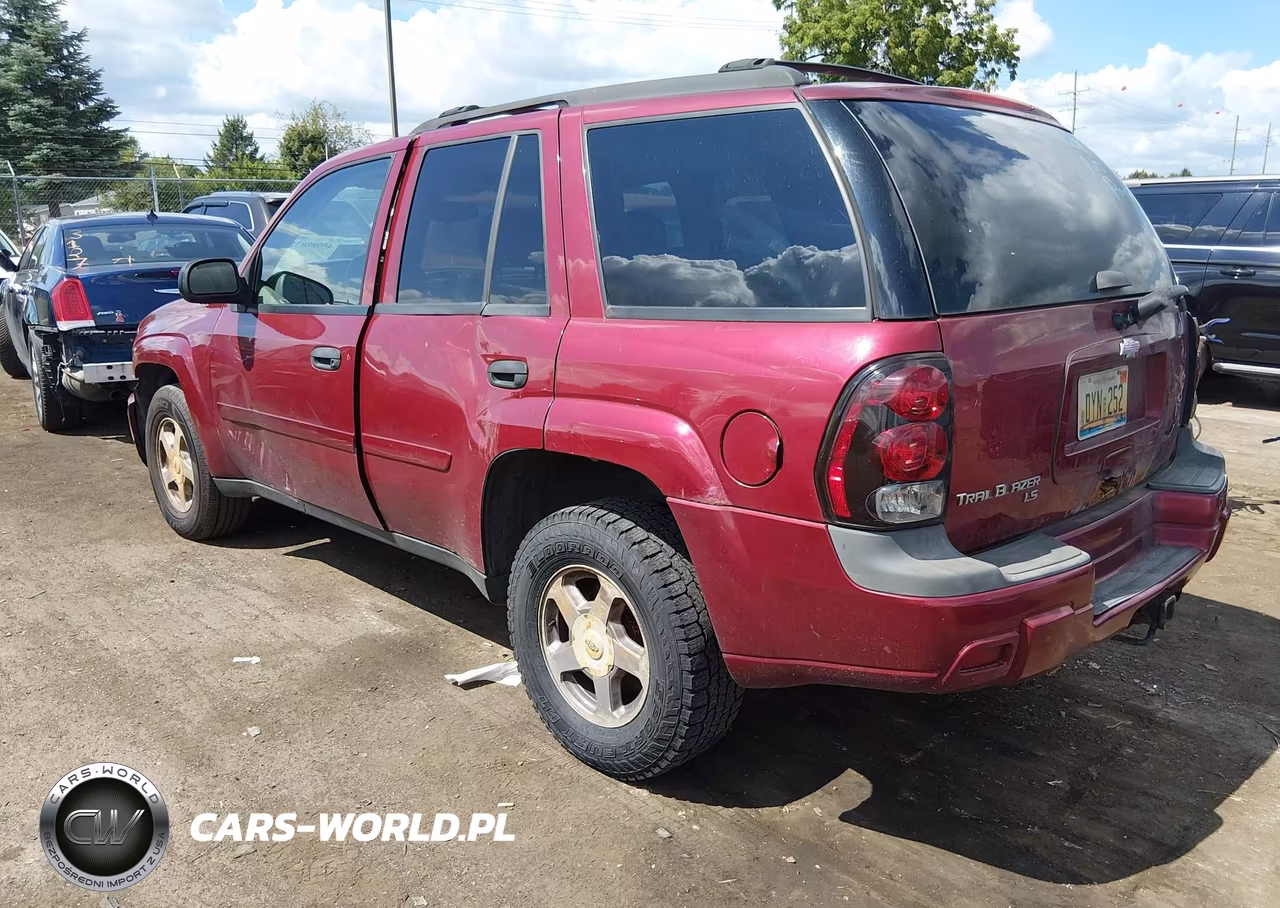 2007 Chevrolet Trailblazer Ls VIN:1GNDT13S572228738 - 3