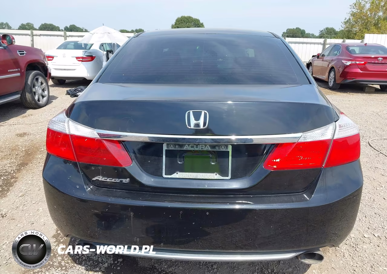 2015 Honda Accord Sport VIN:1HGCR2F50FA199234 - 17